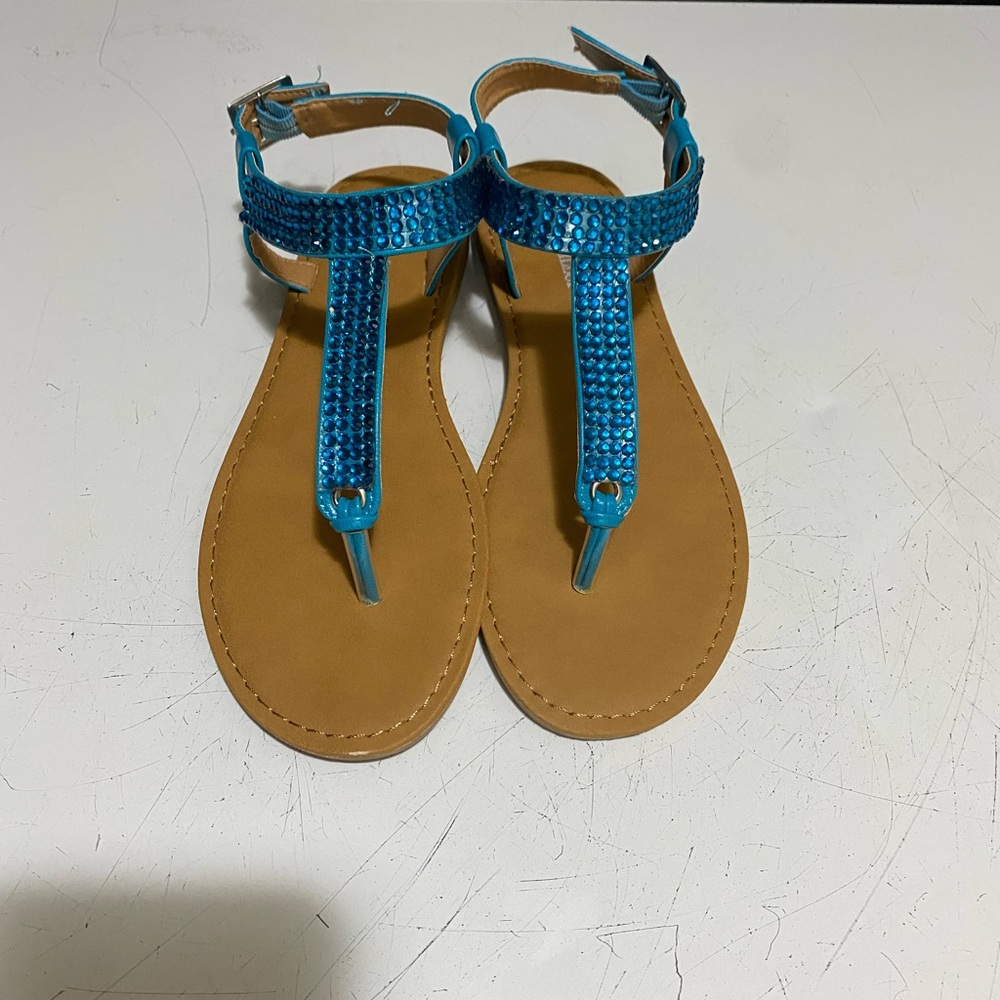 New Olivia Miller blue sequins sandals size 7